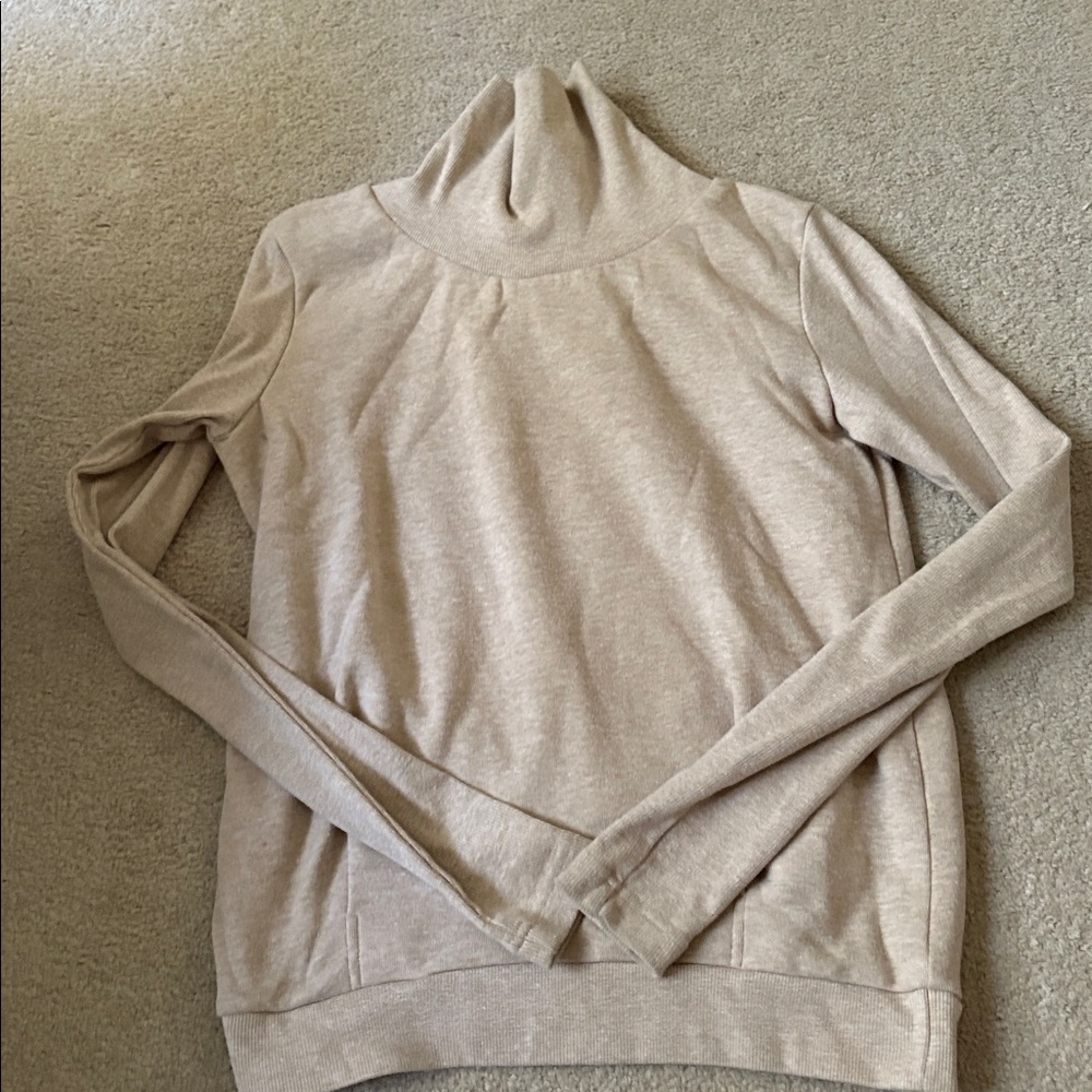 Alo yoga Beige Sweater xs
Excellent condition